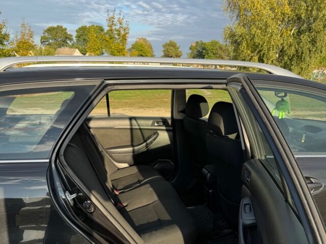 Чорний Тойота Авенсіс, об'ємом двигуна 2.2 л та пробігом 363 тис. км за 5850 $, фото 5 на Automoto.ua