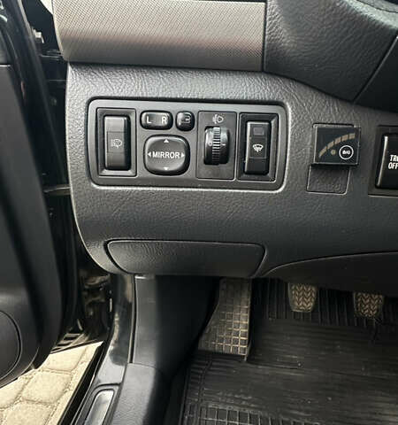 Черный Тойота Авенсис, объемом двигателя 1.79 л и пробегом 303 тыс. км за 5500 $, фото 13 на Automoto.ua