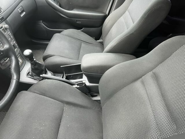 Чорний Тойота Авенсіс, об'ємом двигуна 2.2 л та пробігом 390 тис. км за 5700 $, фото 5 на Automoto.ua