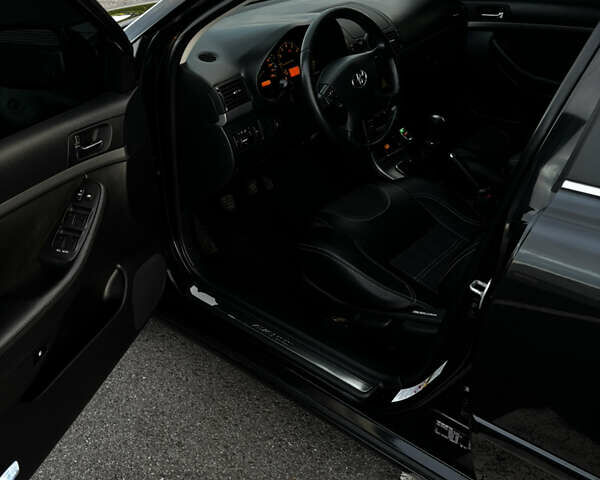 Черный Тойота Авенсис, объемом двигателя 1.79 л и пробегом 275 тыс. км за 6700 $, фото 9 на Automoto.ua