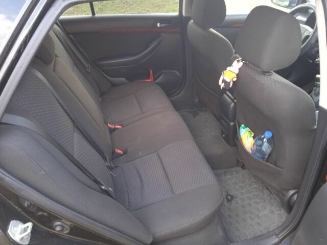 Чорний Тойота Авенсіс, об'ємом двигуна 2.2 л та пробігом 323 тис. км за 5500 $, фото 11 на Automoto.ua