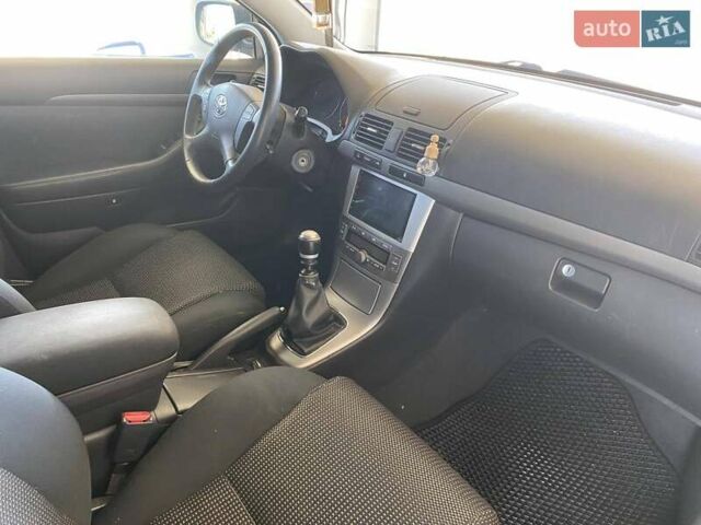 Черный Тойота Авенсис, объемом двигателя 2 л и пробегом 309 тыс. км за 7100 $, фото 17 на Automoto.ua