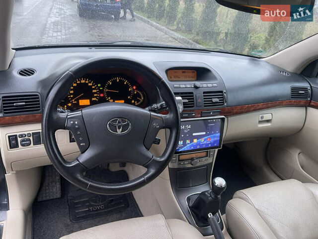 Черный Тойота Авенсис, объемом двигателя 2.23 л и пробегом 276 тыс. км за 8200 $, фото 9 на Automoto.ua