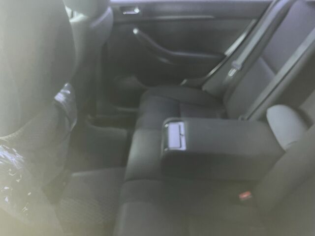 Чорний Тойота Авенсіс, об'ємом двигуна 2.2 л та пробігом 390 тис. км за 5700 $, фото 6 на Automoto.ua