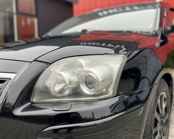 Черный Тойота Авенсис, объемом двигателя 2 л и пробегом 271 тыс. км за 6599 $, фото 8 на Automoto.ua