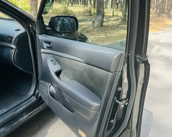 Черный Тойота Авенсис, объемом двигателя 2.2 л и пробегом 376 тыс. км за 6800 $, фото 12 на Automoto.ua