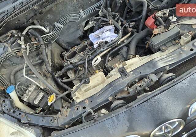 Чорний Тойота Авенсіс, об'ємом двигуна 1.8 л та пробігом 299 тис. км за 4600 $, фото 7 на Automoto.ua