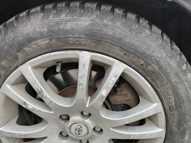 Черный Тойота Авенсис, объемом двигателя 2 л и пробегом 446 тыс. км за 2450 $, фото 9 на Automoto.ua