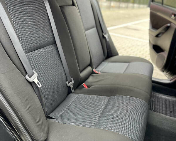 Черный Тойота Авенсис, объемом двигателя 2 л и пробегом 271 тыс. км за 6599 $, фото 23 на Automoto.ua