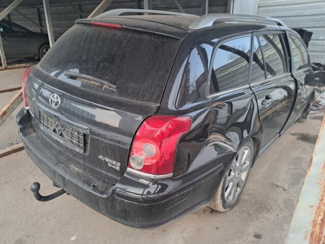 Черный Тойота Авенсис, объемом двигателя 0 л и пробегом 364 тыс. км за 600 $, фото 1 на Automoto.ua