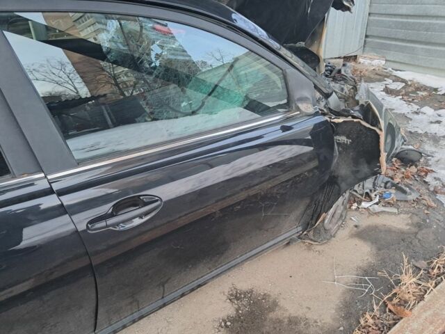 Черный Тойота Авенсис, объемом двигателя 0 л и пробегом 364 тыс. км за 600 $, фото 2 на Automoto.ua