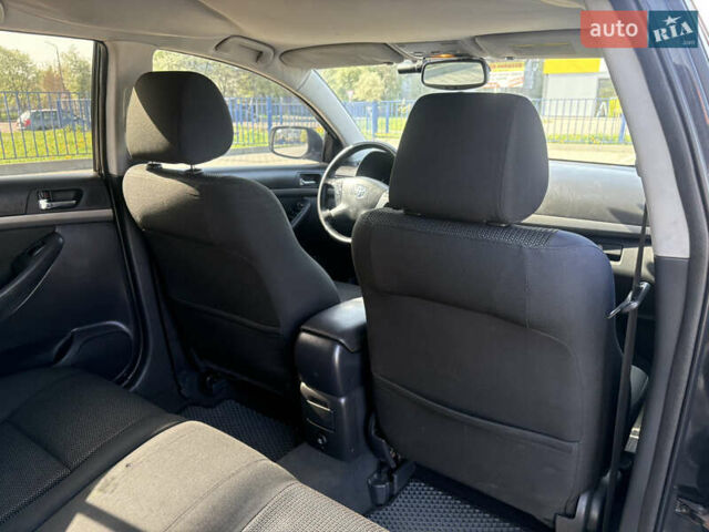 Чорний Тойота Авенсіс, об'ємом двигуна 2 л та пробігом 296 тис. км за 6200 $, фото 36 на Automoto.ua