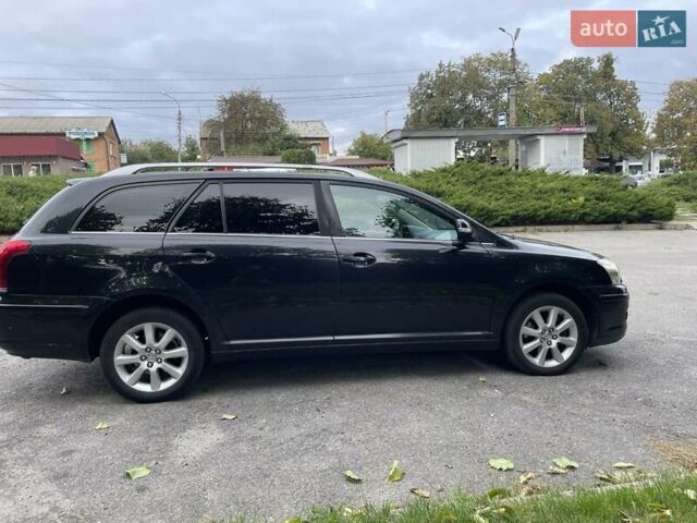 Черный Тойота Авенсис, объемом двигателя 2 л и пробегом 270 тыс. км за 6500 $, фото 1 на Automoto.ua