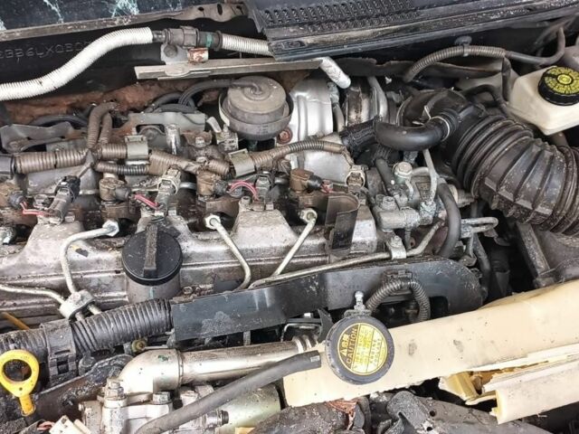 Черный Тойота Авенсис, объемом двигателя 0 л и пробегом 364 тыс. км за 600 $, фото 11 на Automoto.ua