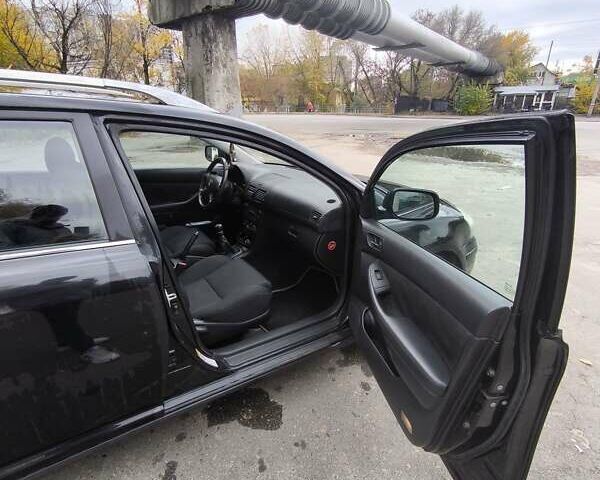 Черный Тойота Авенсис, объемом двигателя 2 л и пробегом 446 тыс. км за 2450 $, фото 2 на Automoto.ua
