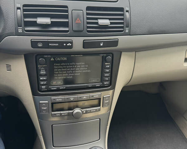 Черный Тойота Авенсис, объемом двигателя 2 л и пробегом 296 тыс. км за 5800 $, фото 15 на Automoto.ua