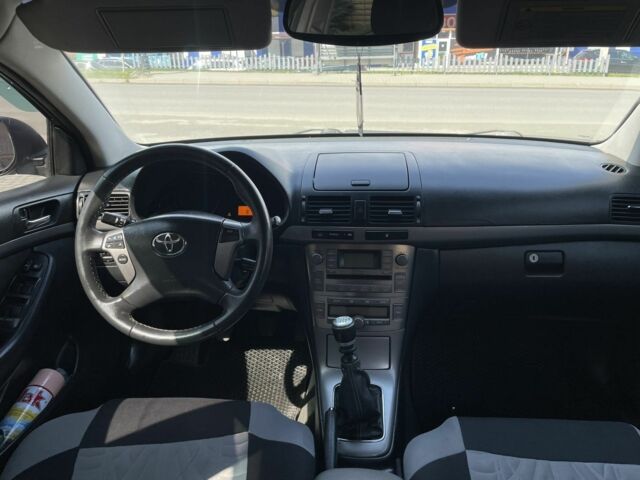 Черный Тойота Авенсис, объемом двигателя 2.2 л и пробегом 320 тыс. км за 6100 $, фото 2 на Automoto.ua