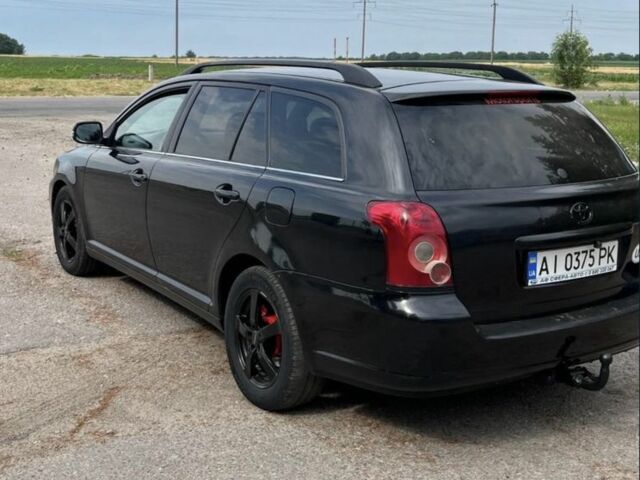 Черный Тойота Авенсис, объемом двигателя 2 л и пробегом 310 тыс. км за 5400 $, фото 2 на Automoto.ua