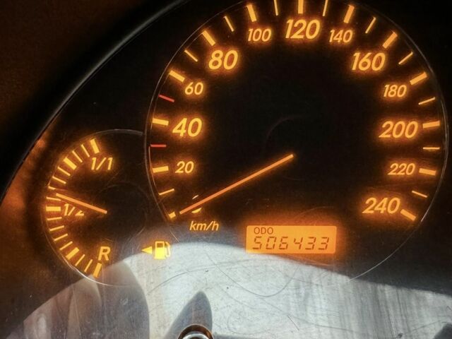 Чорний Тойота Авенсіс, об'ємом двигуна 1.8 л та пробігом 506 тис. км за 5800 $, фото 7 на Automoto.ua