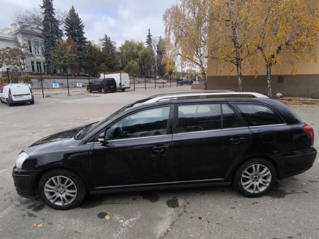 Черный Тойота Авенсис, объемом двигателя 2 л и пробегом 446 тыс. км за 2450 $, фото 2 на Automoto.ua