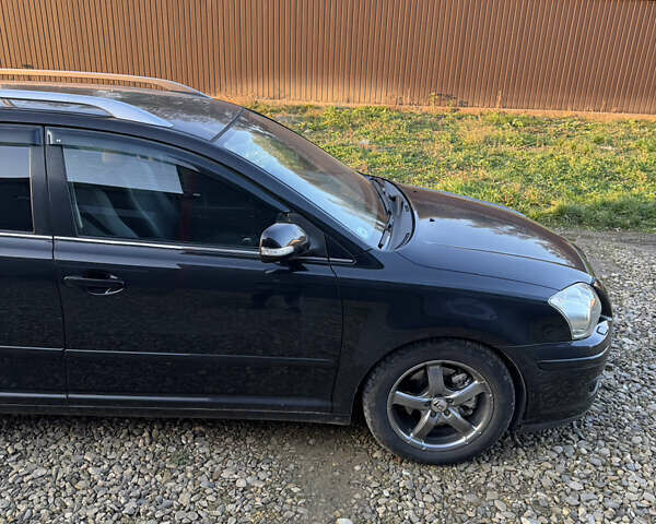 Черный Тойота Авенсис, объемом двигателя 2 л и пробегом 255 тыс. км за 6600 $, фото 4 на Automoto.ua