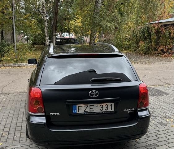 Черный Тойота Авенсис, объемом двигателя 2.2 л и пробегом 300 тыс. км за 3400 $, фото 5 на Automoto.ua