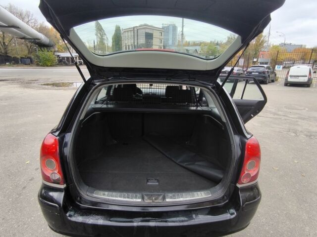 Черный Тойота Авенсис, объемом двигателя 2 л и пробегом 446 тыс. км за 2450 $, фото 7 на Automoto.ua