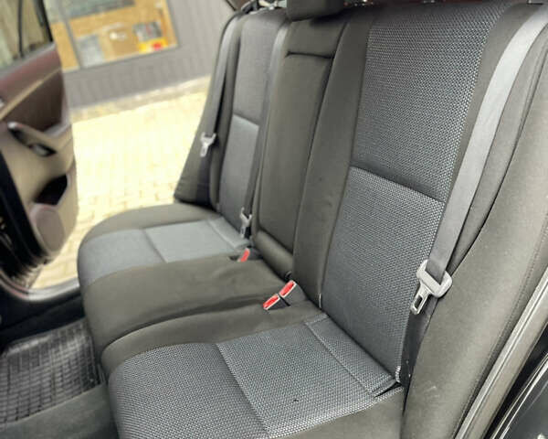 Черный Тойота Авенсис, объемом двигателя 2 л и пробегом 271 тыс. км за 6599 $, фото 24 на Automoto.ua