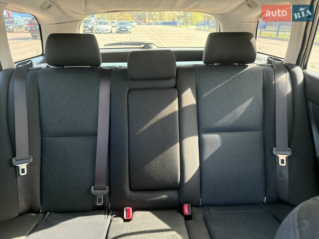 Чорний Тойота Авенсіс, об'ємом двигуна 2 л та пробігом 296 тис. км за 6200 $, фото 40 на Automoto.ua