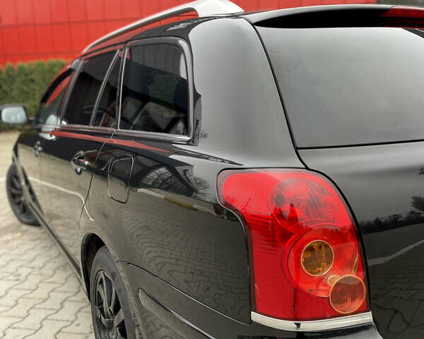 Чорний Тойота Авенсіс, об'ємом двигуна 2 л та пробігом 271 тис. км за 6599 $, фото 11 на Automoto.ua