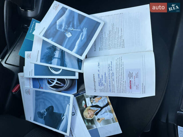 Чорний Тойота Авенсіс, об'ємом двигуна 1.8 л та пробігом 155 тис. км за 7350 $, фото 23 на Automoto.ua