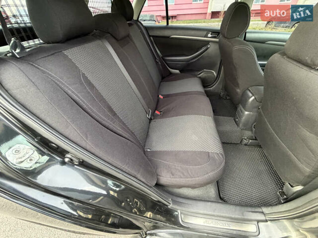 Черный Тойота Авенсис, объемом двигателя 1.8 л и пробегом 243 тыс. км за 7999 $, фото 53 на Automoto.ua