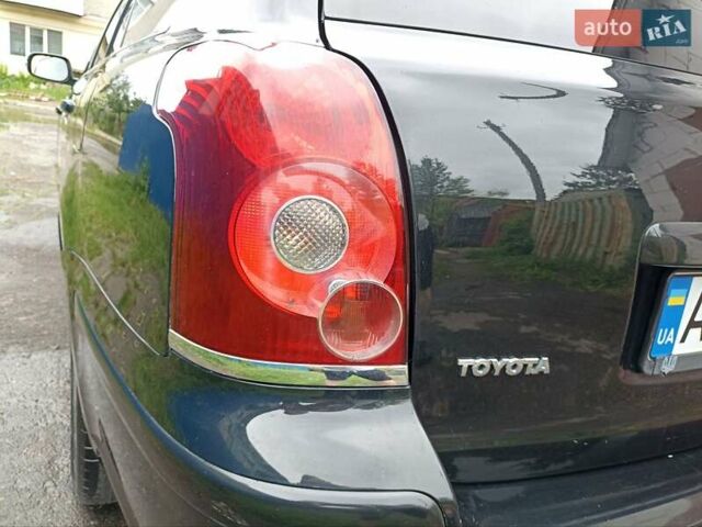 Чорний Тойота Авенсіс, об'ємом двигуна 2 л та пробігом 279 тис. км за 6500 $, фото 19 на Automoto.ua