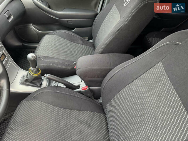 Черный Тойота Авенсис, объемом двигателя 1.8 л и пробегом 243 тыс. км за 7999 $, фото 44 на Automoto.ua