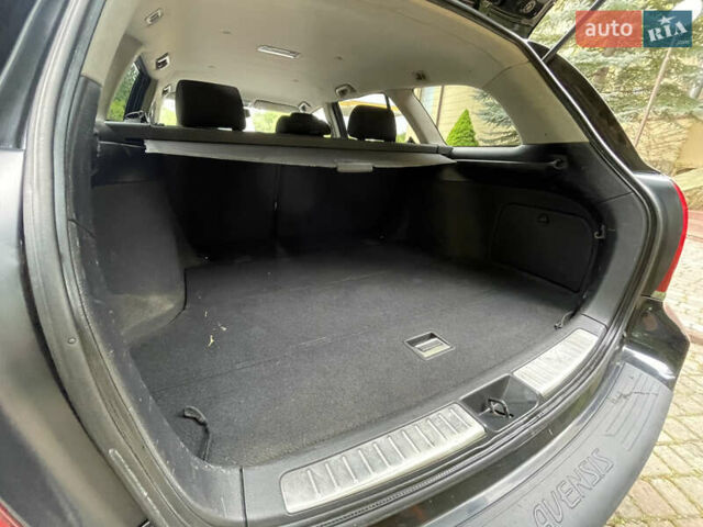 Чорний Тойота Авенсіс, об'ємом двигуна 2 л та пробігом 250 тис. км за 5480 $, фото 23 на Automoto.ua