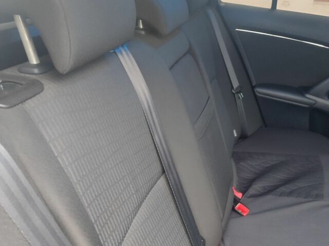 Чорний Тойота Авенсіс, об'ємом двигуна 2 л та пробігом 353 тис. км за 7600 $, фото 5 на Automoto.ua