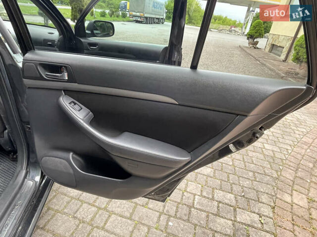 Чорний Тойота Авенсіс, об'ємом двигуна 2 л та пробігом 250 тис. км за 5480 $, фото 29 на Automoto.ua