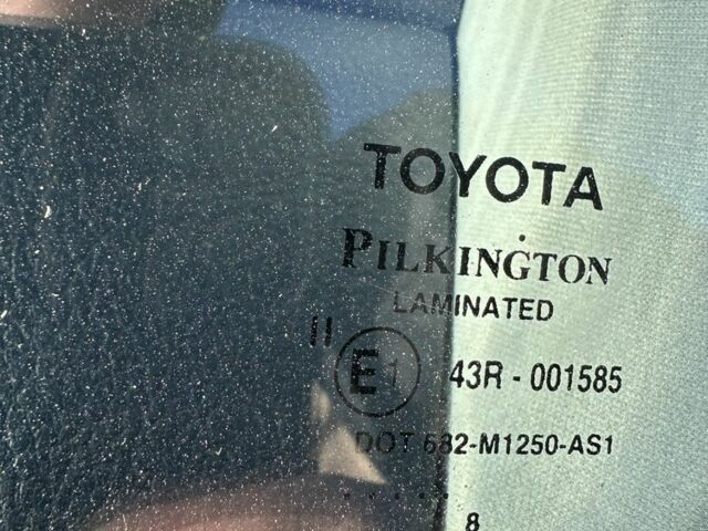 Черный Тойота Авенсис, объемом двигателя 1.8 л и пробегом 155 тыс. км за 7450 $, фото 3 на Automoto.ua