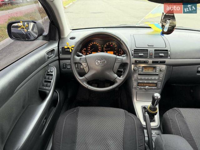 Черный Тойота Авенсис, объемом двигателя 1.8 л и пробегом 243 тыс. км за 7999 $, фото 50 на Automoto.ua