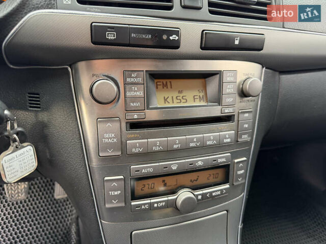 Черный Тойота Авенсис, объемом двигателя 1.8 л и пробегом 243 тыс. км за 7999 $, фото 36 на Automoto.ua