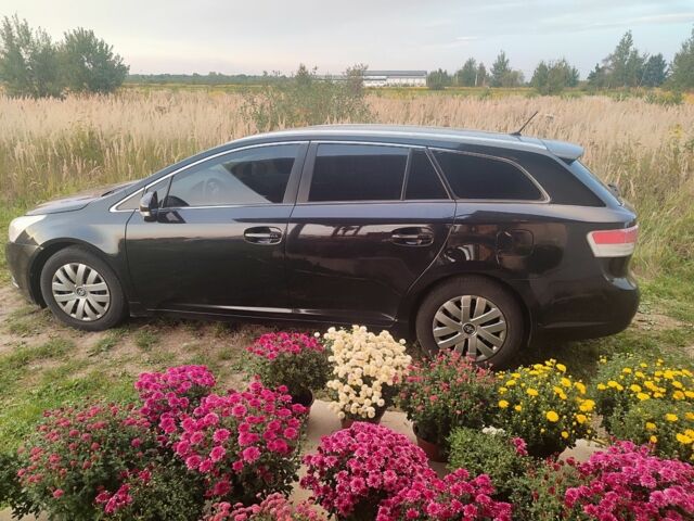 Чорний Тойота Авенсіс, об'ємом двигуна 2 л та пробігом 353 тис. км за 7600 $, фото 7 на Automoto.ua