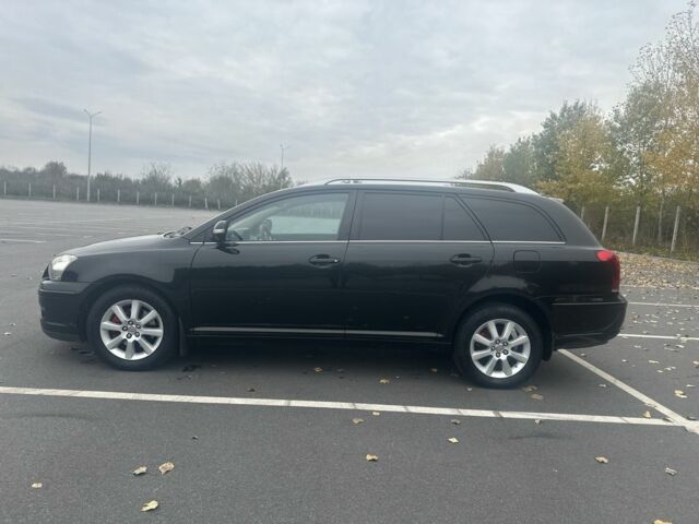 Чорний Тойота Авенсіс, об'ємом двигуна 2 л та пробігом 265 тис. км за 7350 $, фото 12 на Automoto.ua