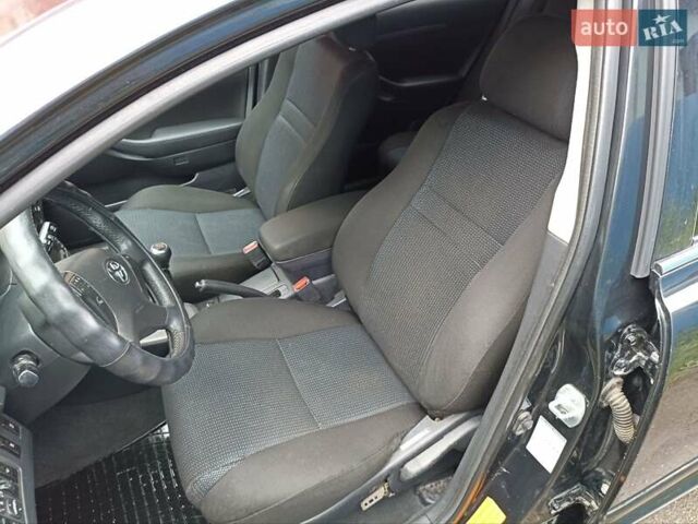 Чорний Тойота Авенсіс, об'ємом двигуна 2 л та пробігом 279 тис. км за 6500 $, фото 16 на Automoto.ua