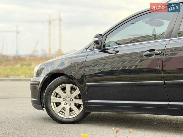 Черный Тойота Авенсис, объемом двигателя 1.8 л и пробегом 243 тыс. км за 7999 $, фото 16 на Automoto.ua