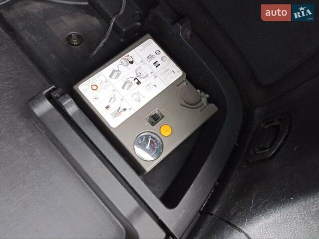 Чорний Тойота Авенсіс, об'ємом двигуна 2 л та пробігом 279 тис. км за 6500 $, фото 22 на Automoto.ua
