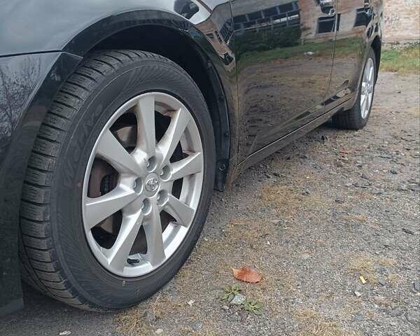Черный Тойота Авенсис, объемом двигателя 1.6 л и пробегом 189 тыс. км за 8700 $, фото 9 на Automoto.ua