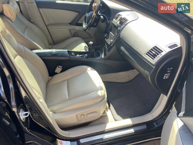 Черный Тойота Авенсис, объемом двигателя 2.2 л и пробегом 290 тыс. км за 7700 $, фото 8 на Automoto.ua