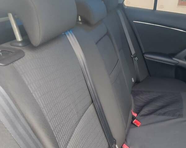 Чорний Тойота Авенсіс, об'ємом двигуна 2 л та пробігом 353 тис. км за 7600 $, фото 4 на Automoto.ua