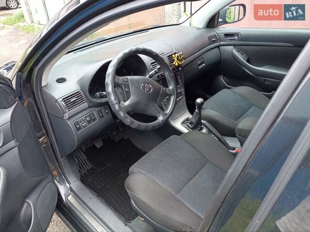 Чорний Тойота Авенсіс, об'ємом двигуна 2 л та пробігом 279 тис. км за 6500 $, фото 13 на Automoto.ua