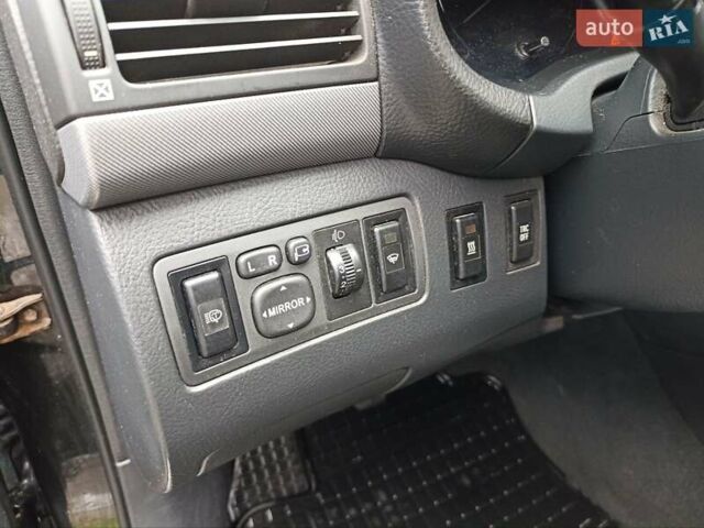 Чорний Тойота Авенсіс, об'ємом двигуна 2 л та пробігом 279 тис. км за 6500 $, фото 10 на Automoto.ua